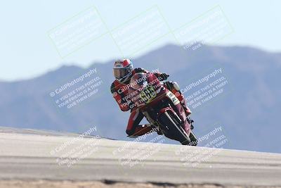 media/Oct-30-2025-Racers Edge (Thu) [[dabbdaf680]]/3-B Group/Session 4 Turn 9/